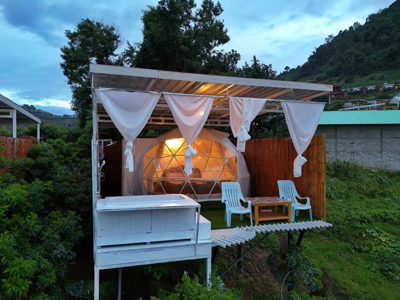 Hotel ภูวิมาน ม่อนแจ่ม à Mon Jam Extérieur photo